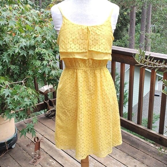 J. Taylor Dresses & Skirts - J. Taylor Sunny Yellow Lace Dress